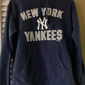 NY Yankees hooded sweatshirt